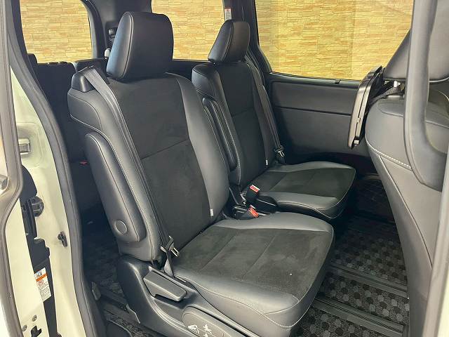 トヨタ ノアの画像6