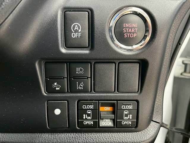 トヨタ ノアの画像9