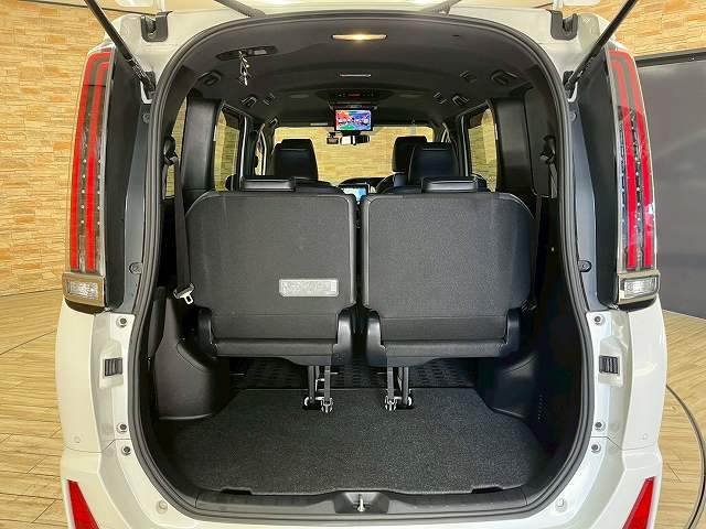 トヨタ ノアの画像13