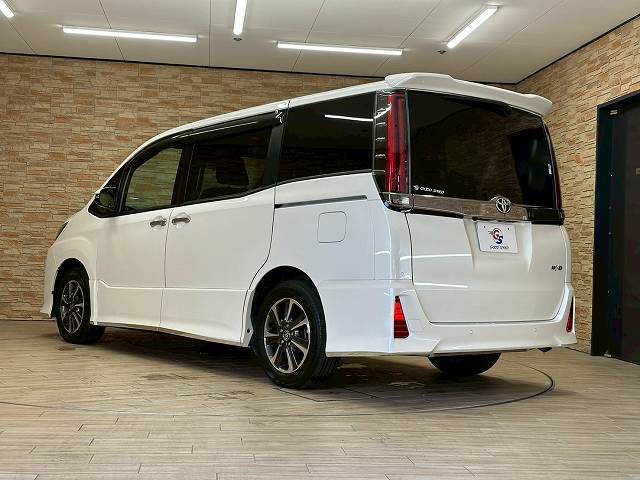 トヨタ ノアの画像17