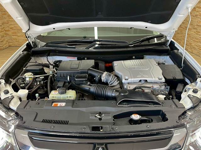 三菱 アウトランダーPHEVの画像18