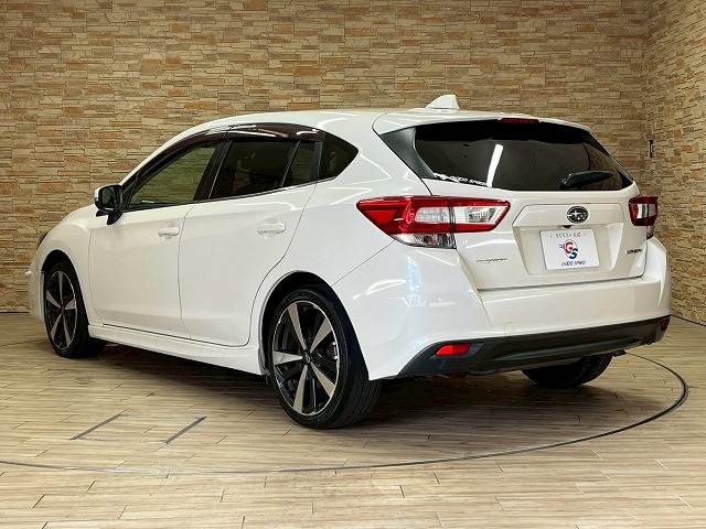 スバル インプレッサスポーツの画像17