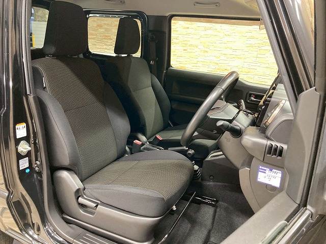 ジムニーXC 内装他