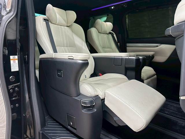アルファードハイブリッドExecutive Lounge S 内装他