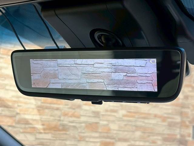 トヨタ アルファードハイブリッドの画像12