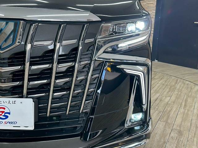 トヨタ アルファードハイブリッドの画像20