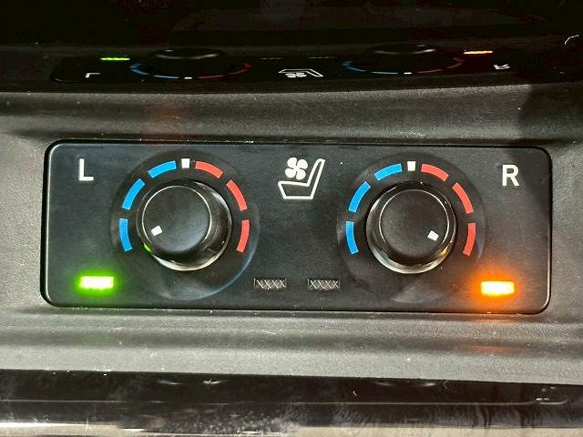 トヨタ アルファードの画像8