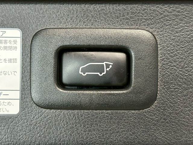 トヨタ アルファードの画像9