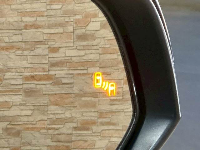 トヨタ アルファードの画像10