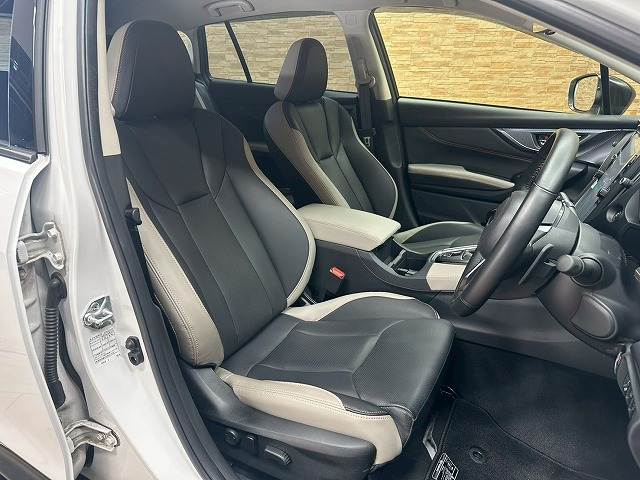 レヴォーグ レイバックLimited EX 内装他