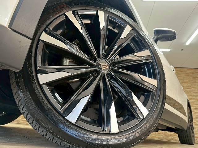 トヨタ クラウンクロスオーバーの画像19