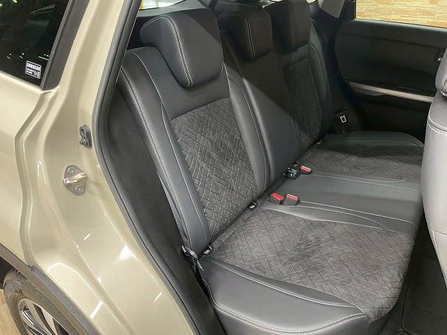 エスクードハイブリッド 内装他