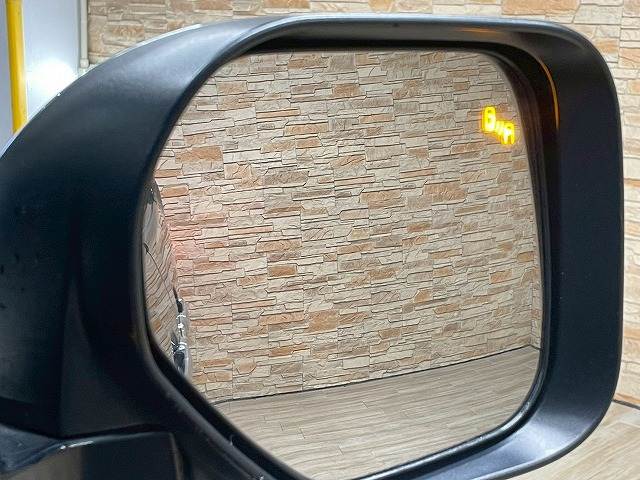 三菱&nbsp;デリカD5の画像8