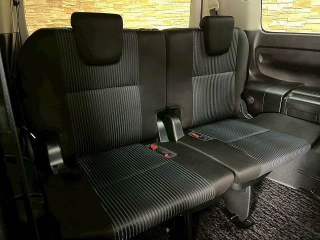 トヨタ ヴォクシーの画像7