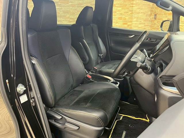 トヨタ&nbsp;ヴェルファイアの画像5