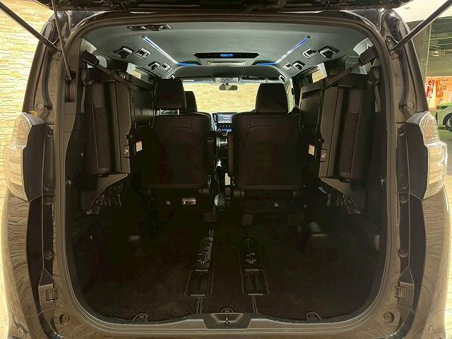 トヨタ&nbsp;ヴェルファイアの画像13