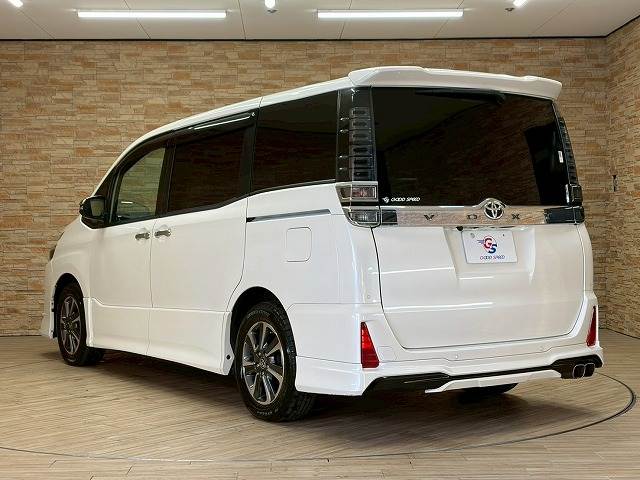 トヨタ&nbsp;ヴォクシーの画像17