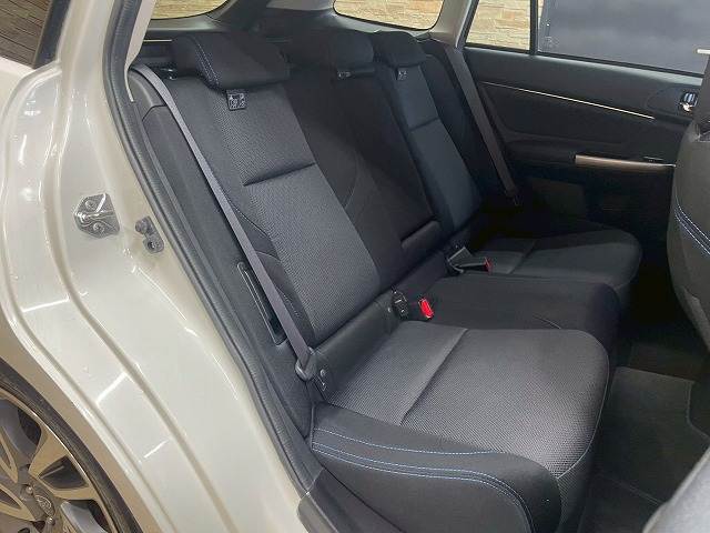 スバル&nbsp;レヴォーグの画像6