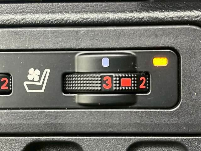 トヨタ&nbsp;ランドクルーザープラドの画像11