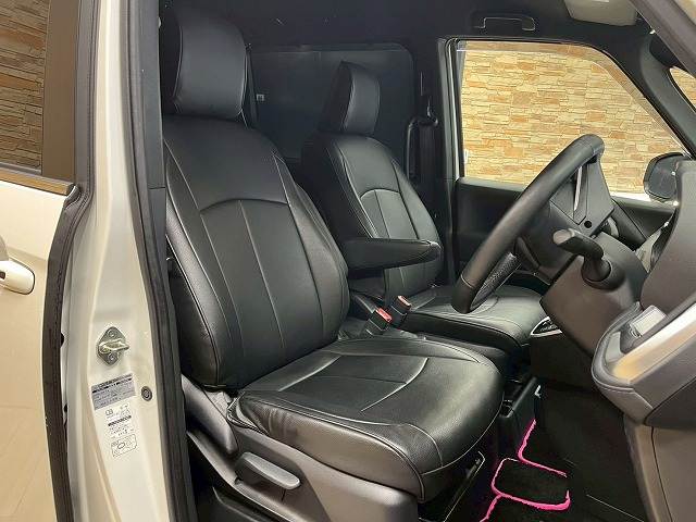 トヨタ&nbsp;ヴォクシーの画像5