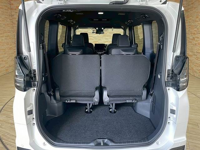 トヨタ&nbsp;ヴォクシーの画像13