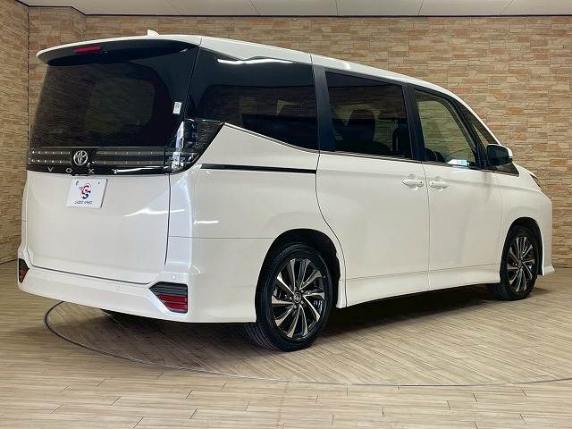 トヨタ&nbsp;ヴォクシーの画像16