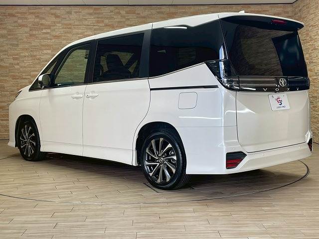 トヨタ&nbsp;ヴォクシーの画像17
