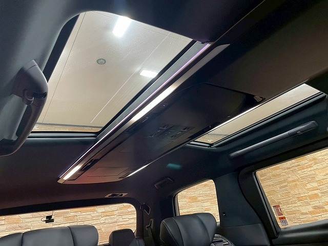 トヨタ&nbsp;ヴェルファイアハイブリッドの画像8