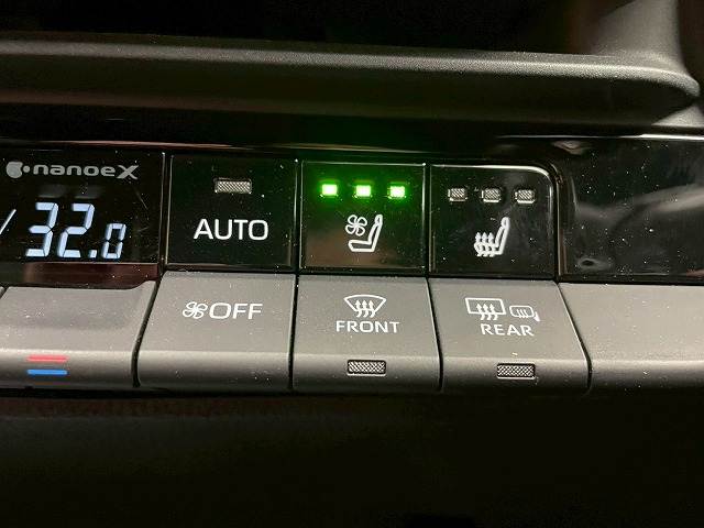 トヨタ クラウンクロスオーバーの画像9