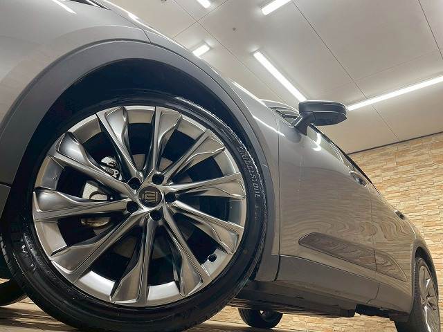 トヨタ クラウンクロスオーバーの画像19