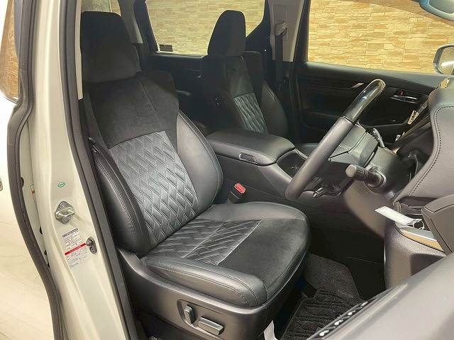 トヨタ&nbsp;ヴェルファイアの画像5