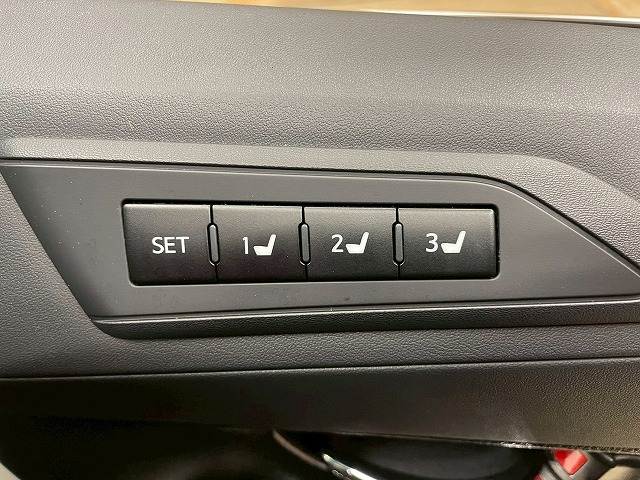 トヨタ&nbsp;ヴェルファイアの画像9