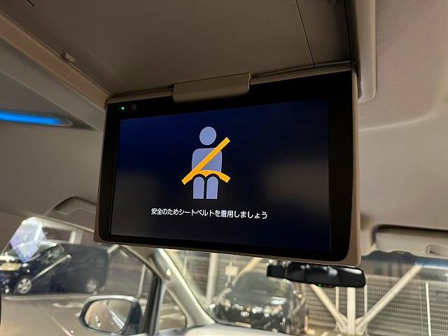 トヨタ アルファードの画像5