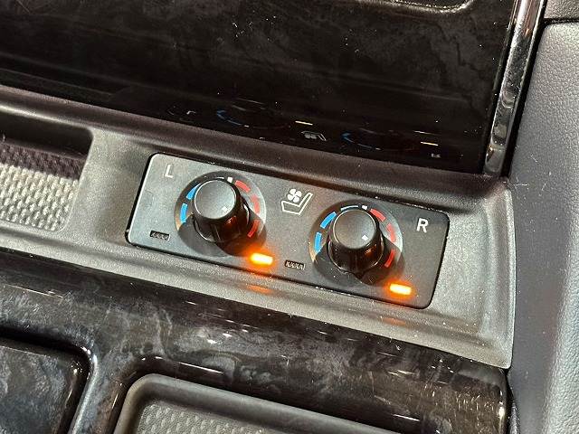 トヨタ アルファードの画像7