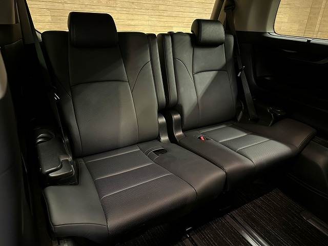 トヨタ アルファードの画像11