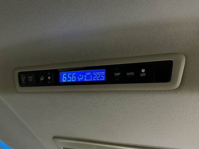 トヨタ アルファードの画像16