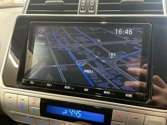 トヨタ&nbsp;ランドクルーザープラドの画像3