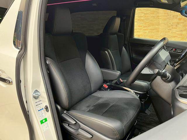 トヨタ&nbsp;アルファードの画像5