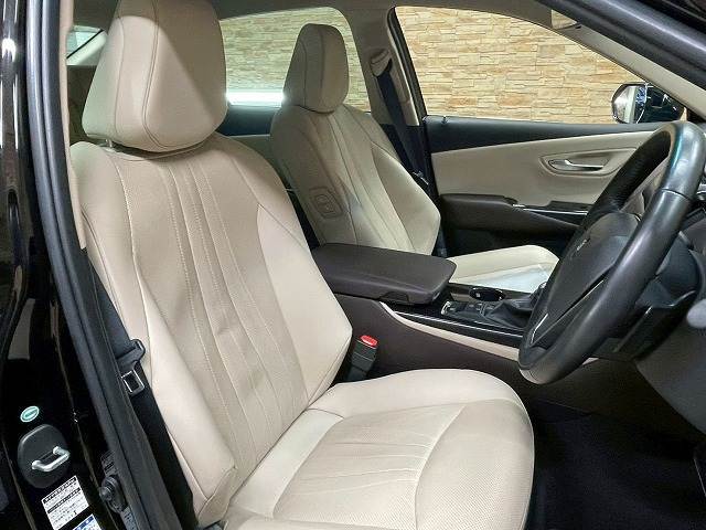 クラウンHYBRID S “C package” 内装他