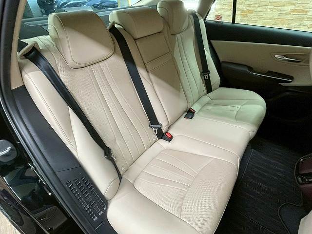 クラウンHYBRID S “C package” 内装他