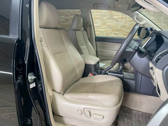 ランドクルーザープラドTX“Lパッケージ” 内装他