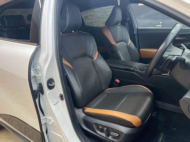 クラウンクロスオーバーRS “Advanced” 内装他