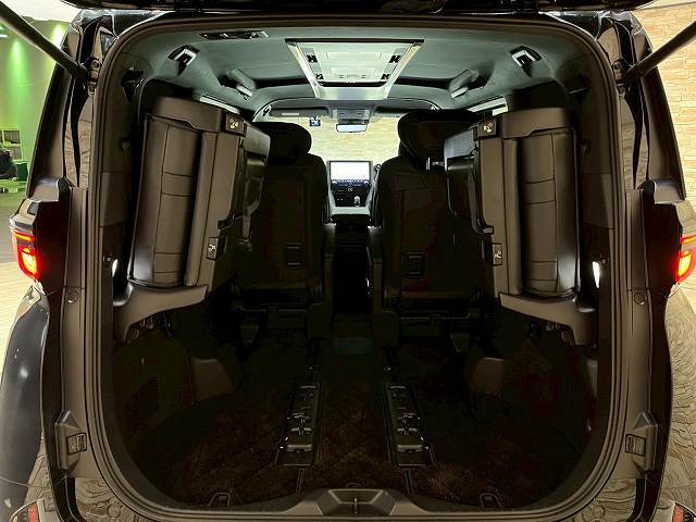 トヨタ&nbsp;ヴェルファイアハイブリッドの画像13