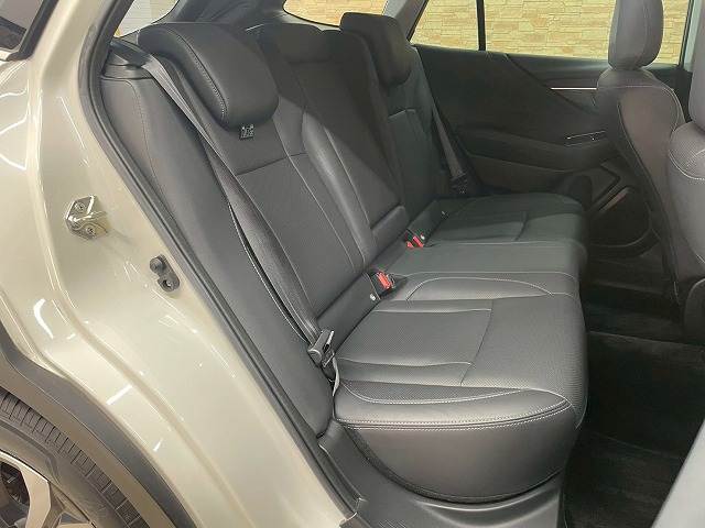 スバル レガシィアウトバックの画像6