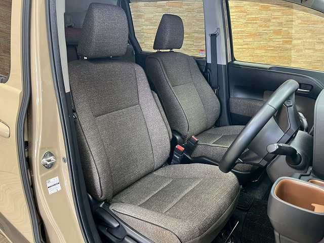 トヨタ&nbsp;シエンタハイブリッドの画像5