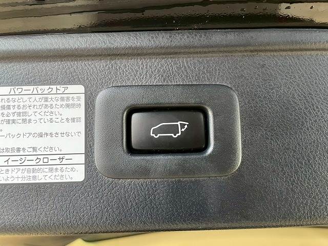 トヨタ アルファードの画像10