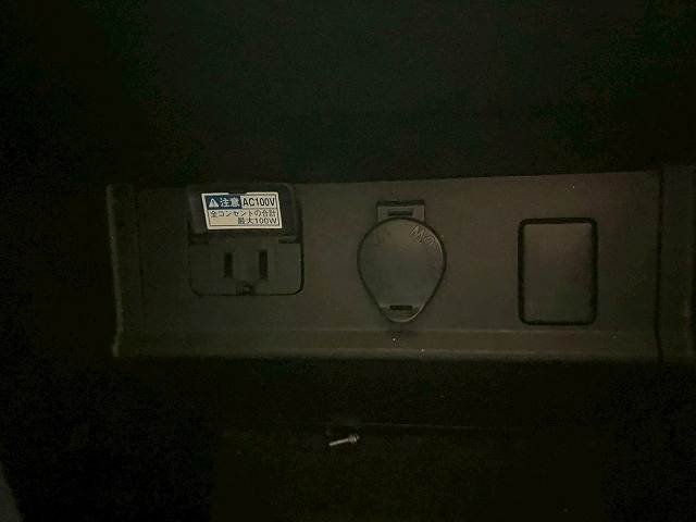 トヨタ アルファードの画像12