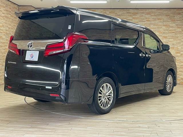 トヨタ アルファードの画像17