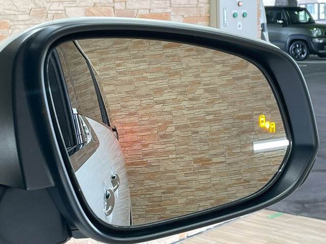 トヨタ アルファードの画像8