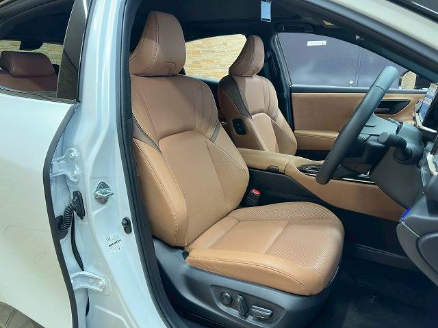 トヨタ&nbsp;クラウンスポーツの画像5